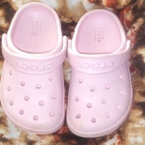 Pink Baby clogs size 8(fairly new)